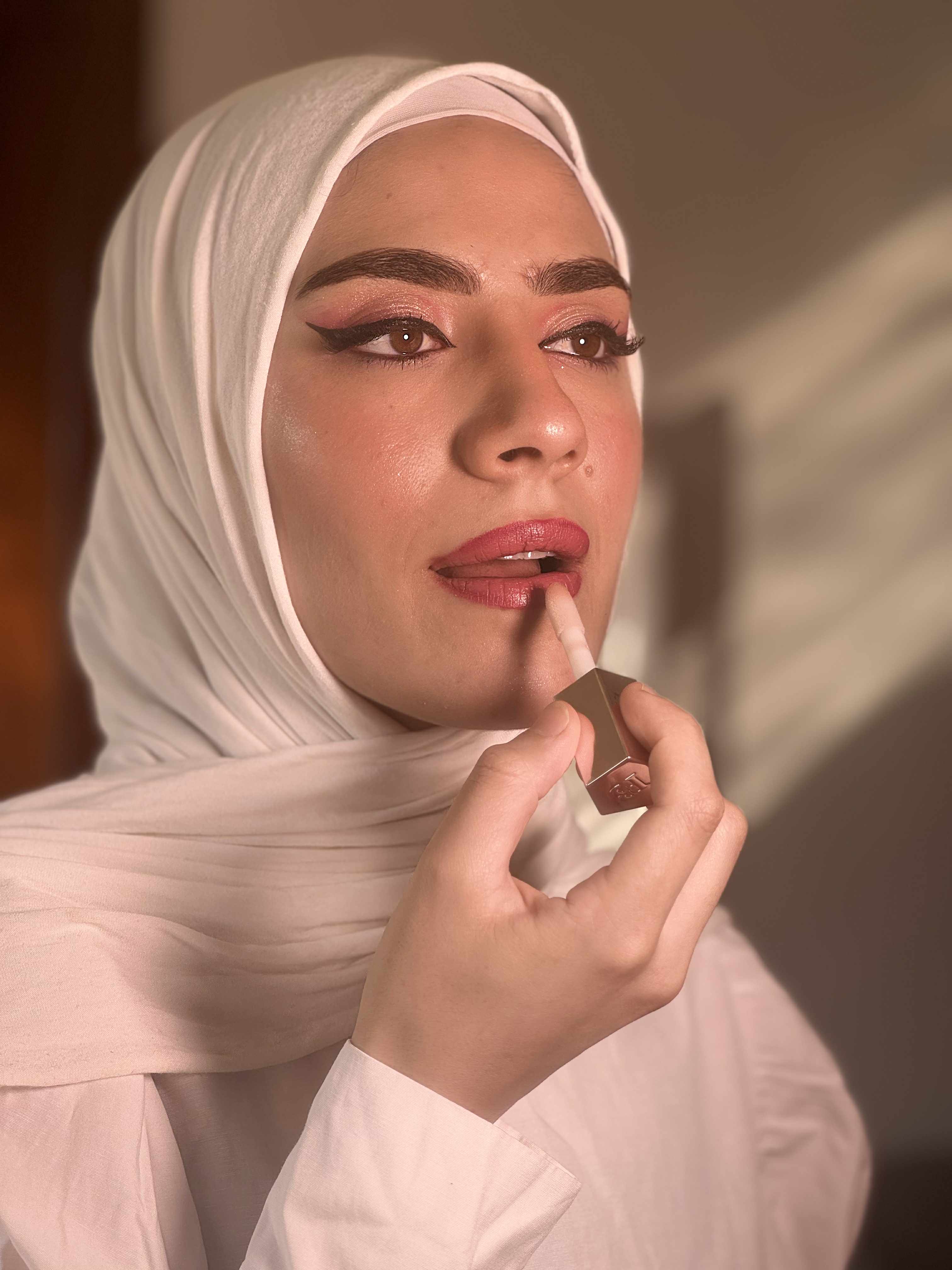 Makeup application process with warm lip colors